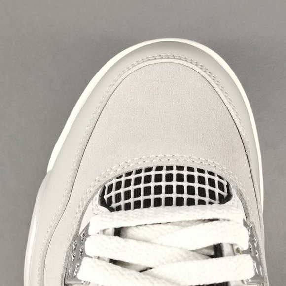 Air Jordan 4 Retro White Gray Basketball Shoes - Picture 5 of 10